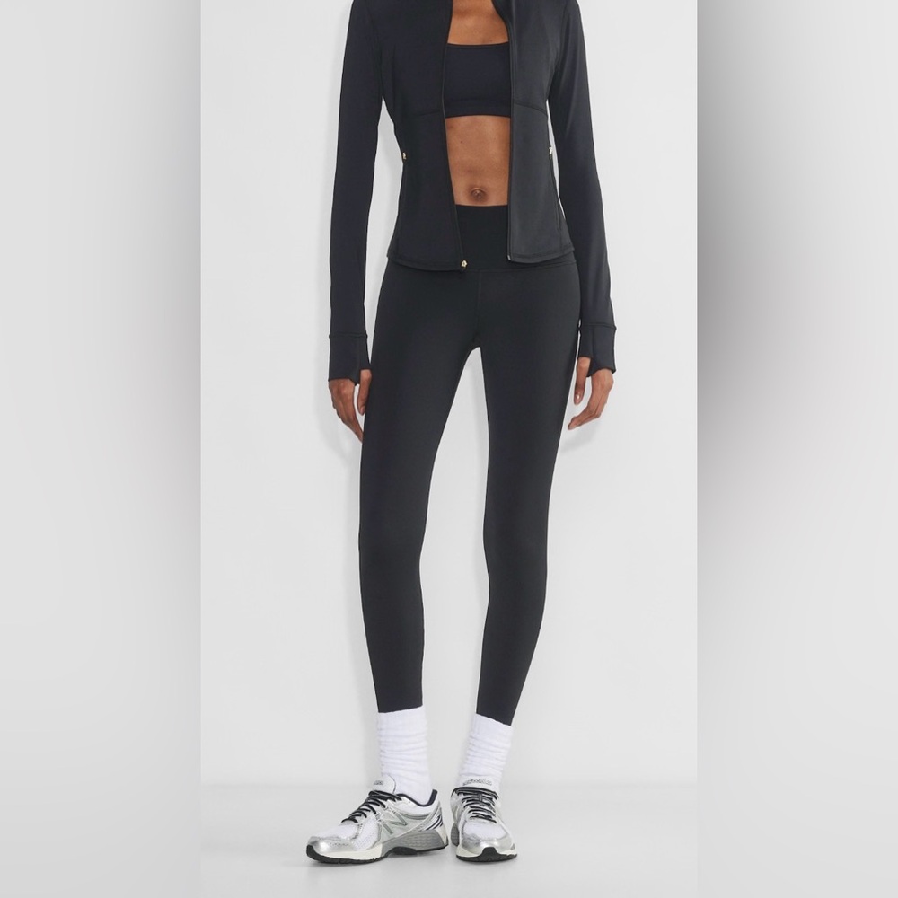 NWT Aritzia Golden Heatform Cheeky Hi-Rise leggings, black, 8